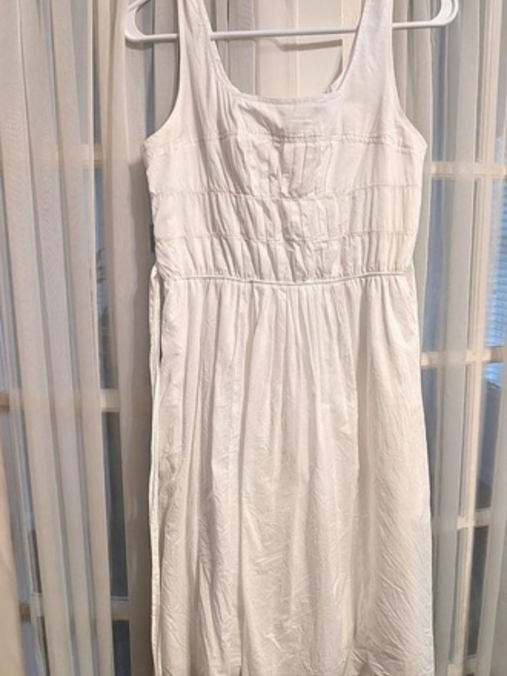 Mossino Supply Co. - Women's White Shirred Dress Size XS - Like New